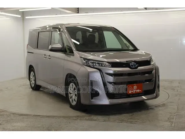Toyota Noah 2022 Brown