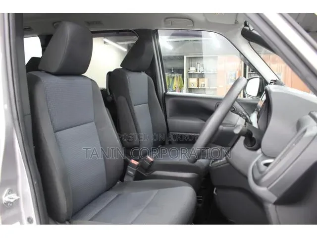 Toyota Noah 2022 Brown
