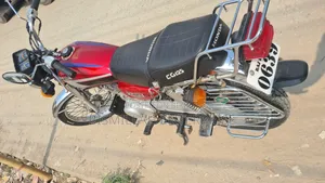 Honda CG110 2000 Red