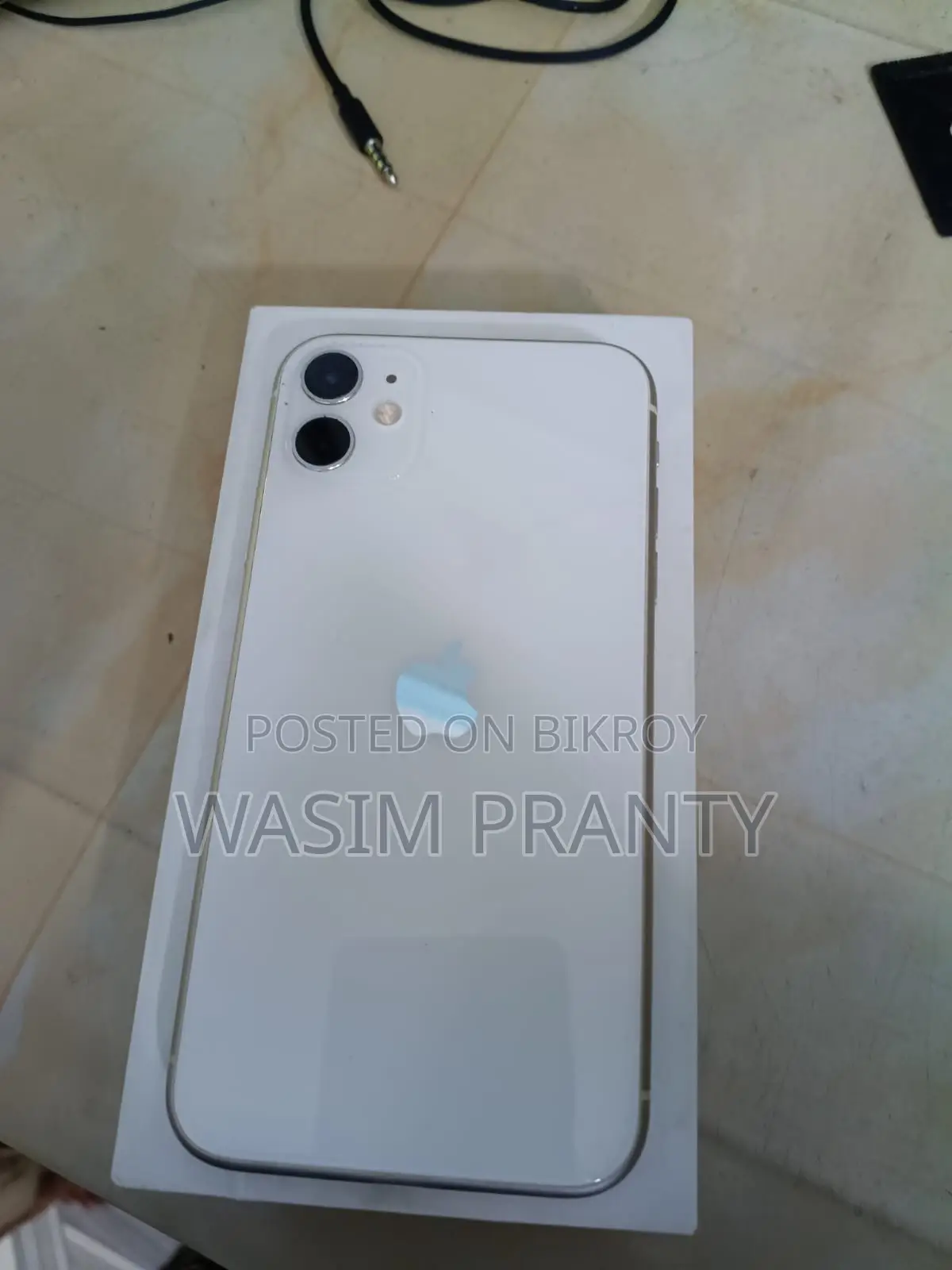 অ্যাপল আইফোন ১১ ১২৮ জিবি সাদা