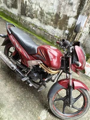 Mahindra Centuro 2017 Red
