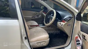 টয়োটা প্রিমিও ২০১৫ পার্ল