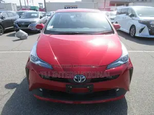 Toyota Prius 2021 Red