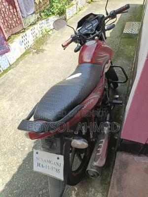 Mahindra Centuro 2017 Red