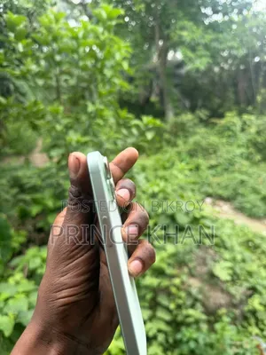 Apple iPhone 15 128 GB Green