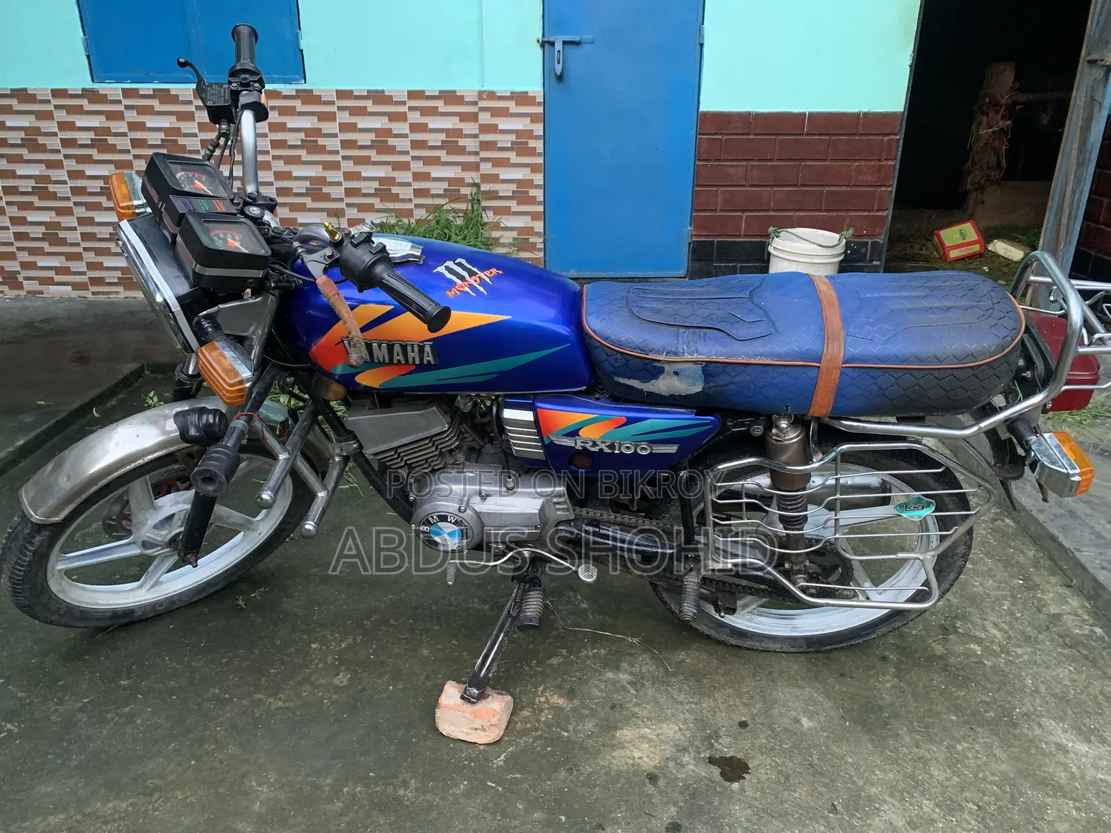 ইয়ামাহা ২০০১ ব্লু