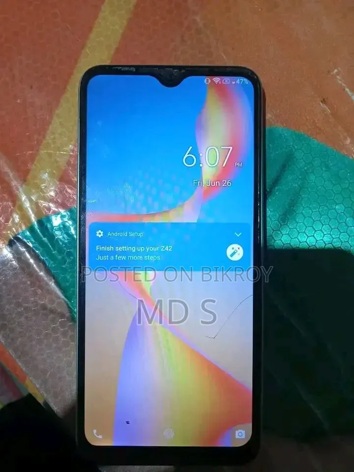 Symphony Z42 32 GB Black