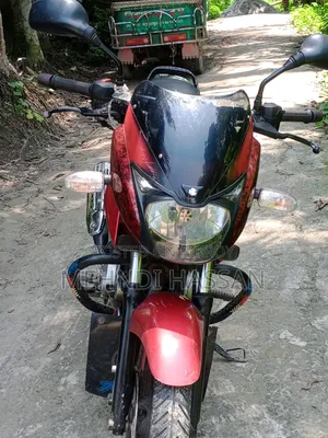 Bajaj Pulsar 150 2015 Red