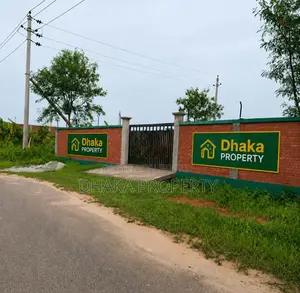 300ft Commercial 20 Katha South at Sector-10