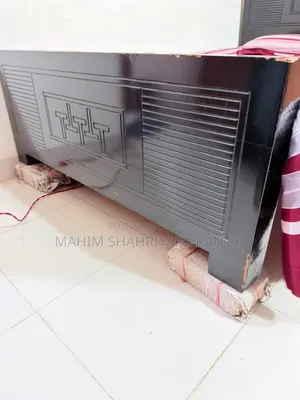 সেমি ডাবল কাঠের বিছানা ৪/৭