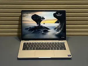 Laptop Dell 3GB Intel SSD 256GB