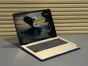 Laptop Dell 3GB Intel SSD 256GB