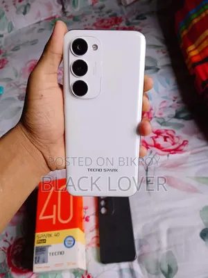 টেকনো স্পার্ক ৪০ প্রো+ ২৫৬ জিবি সাদা