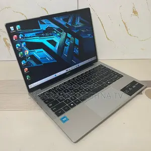 Laptop Acer 4GB Intel SSD 500GB