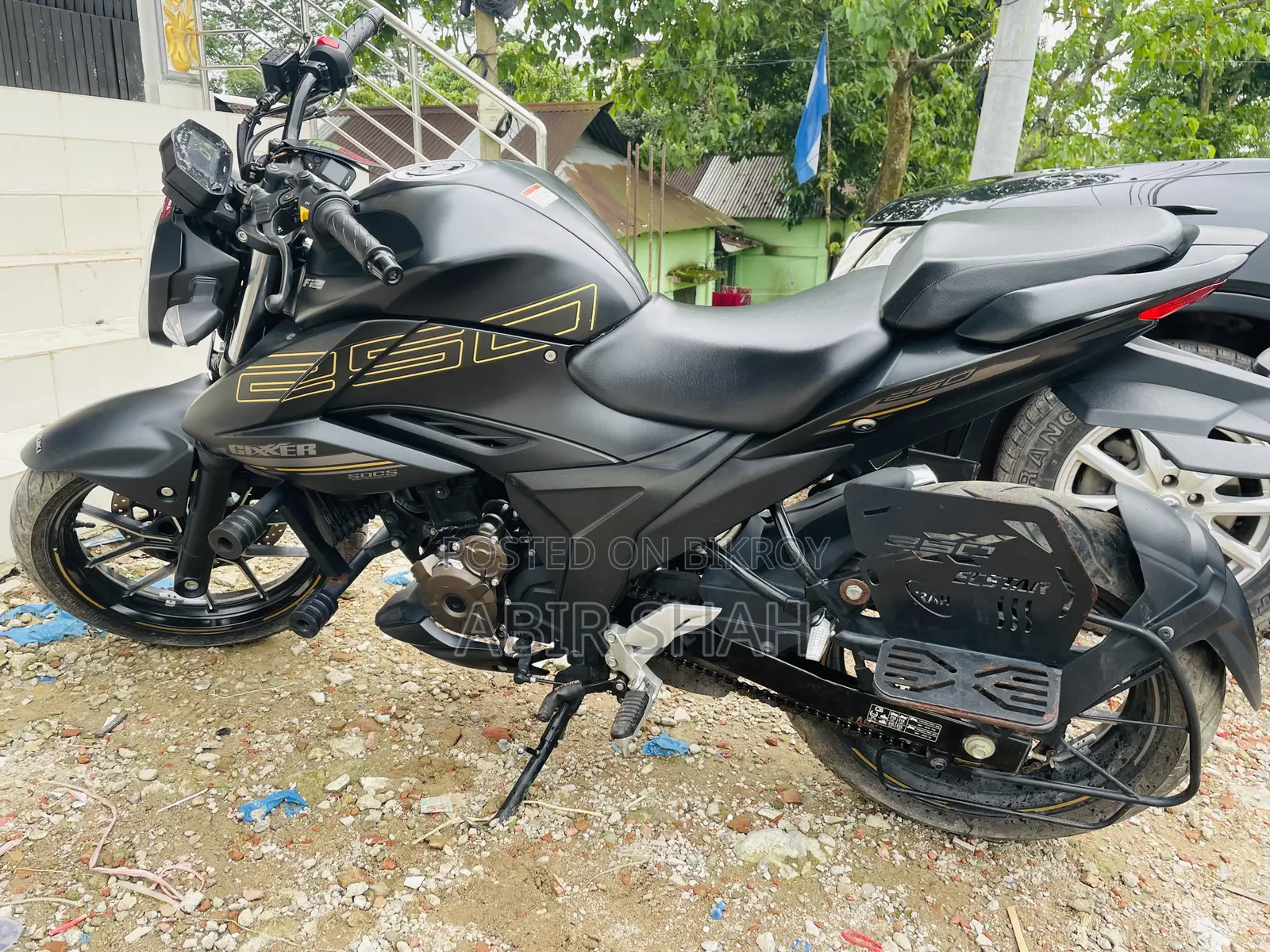 সুজুকি জিক্সার ২৫০ ২০২৫ কালো