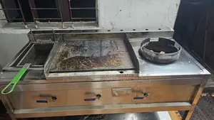 Heavy-duty 3-in-1 Commercial Fast Food Station.