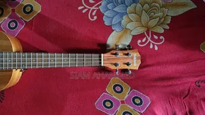 Ukulele 26"