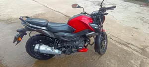 TVS Raider 125 2022 Red