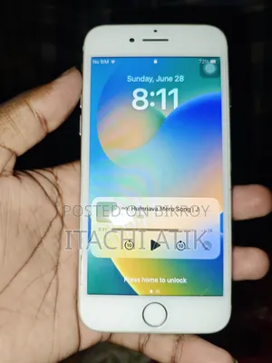 Apple iPhone 8 128 GB White