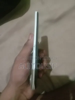 Tecno Pova 5G 128 GB White