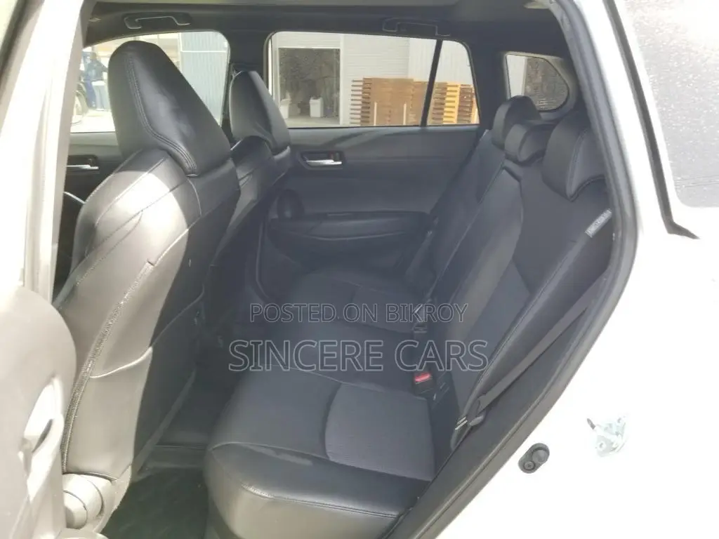 Toyota Corolla Cross 2021 Pearl