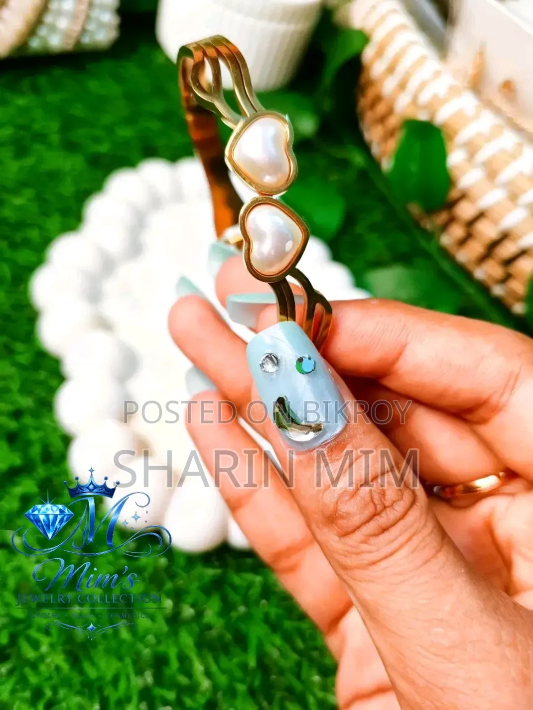 New Heart-Shaped Bangles or Bracelet Color Guarantee