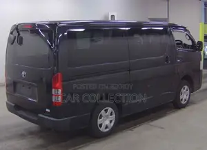 Toyota HiAce 2021 Black