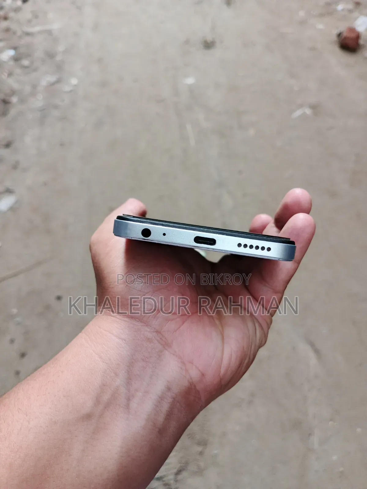 Tecno Spark 20C 128 GB Silver