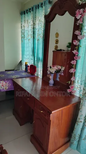 Wood Dressing Table