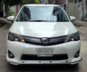 টয়োটা করোলা ফিল্ডার ২০১৩ পার্ল
