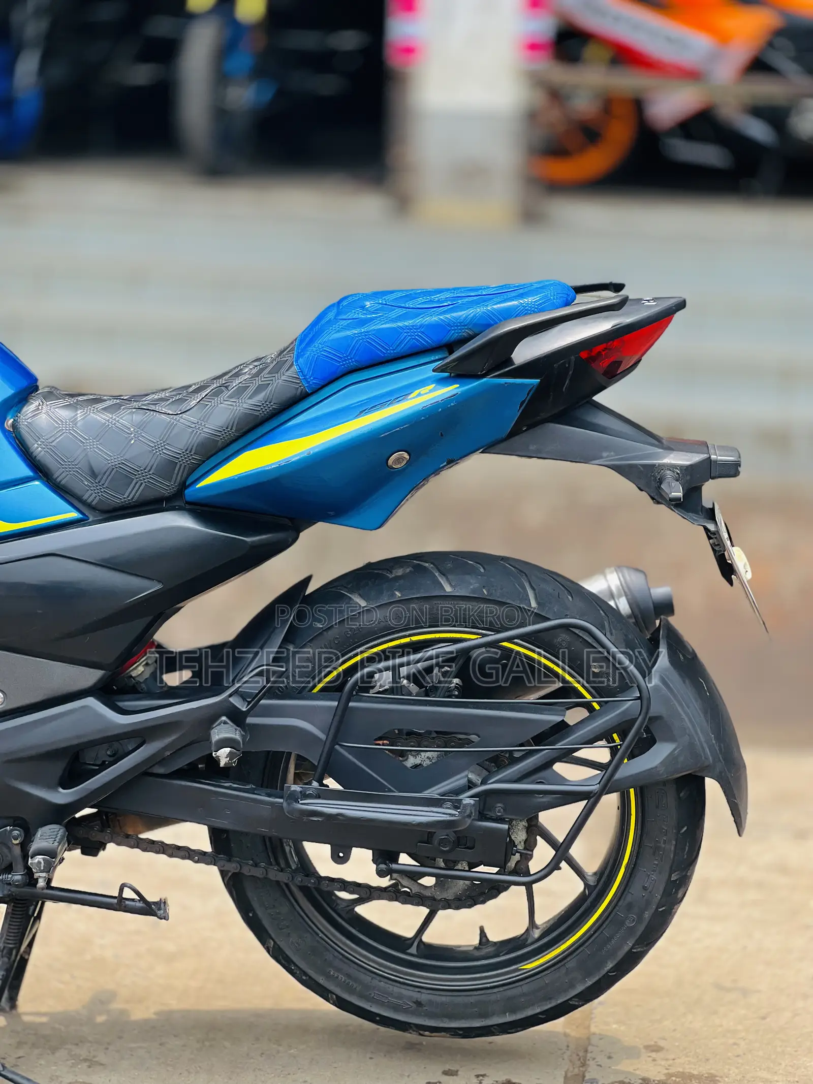 Hero Hunk 2022 Blue