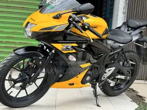 Suzuki GSX-R 2023 Yellow