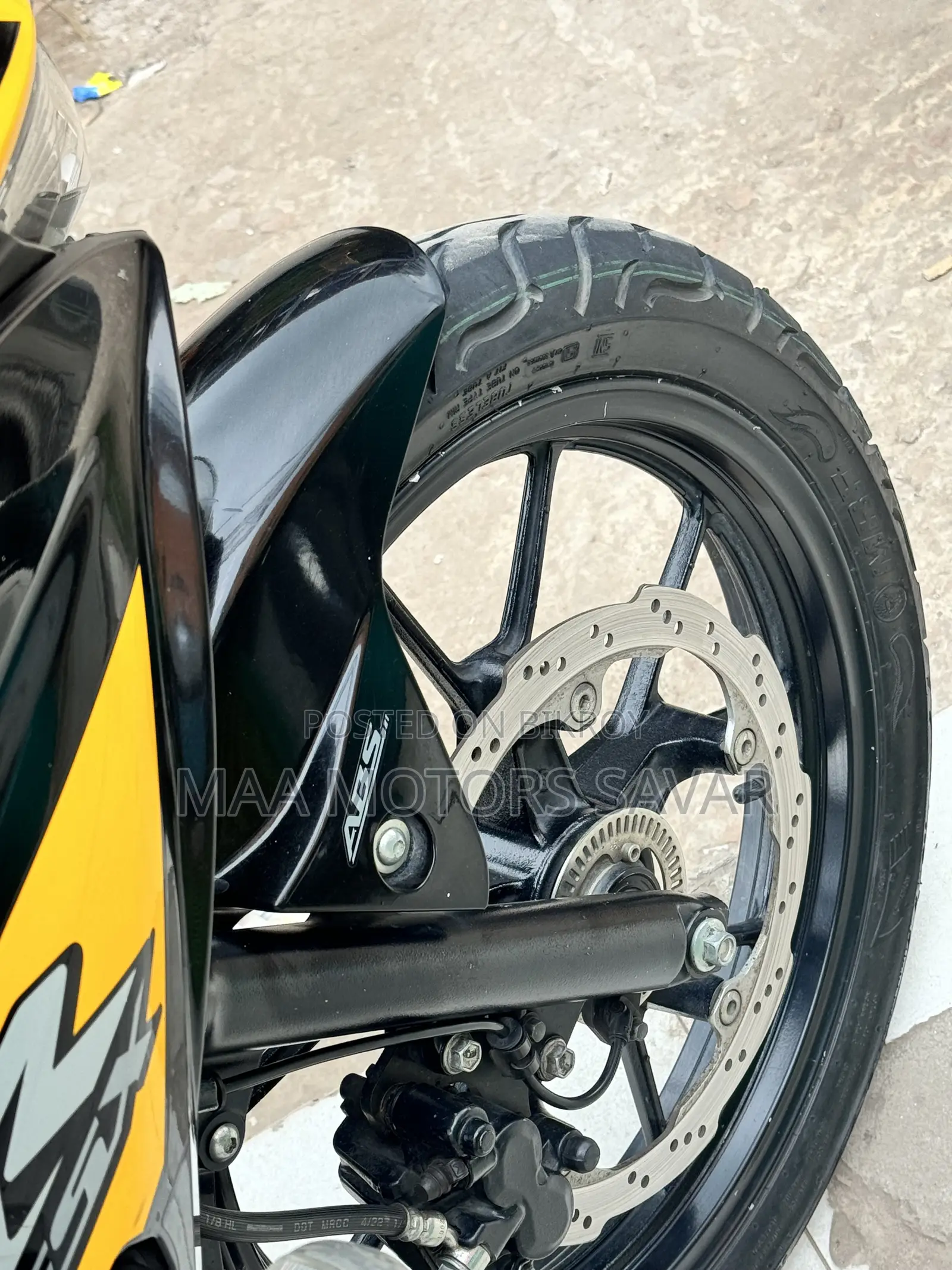 Suzuki GSX-R 2023 Yellow