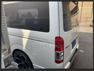 Toyota HiAce 2021 Pearl