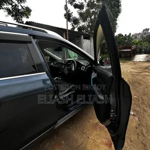 নিসান এক্স-ট্রেইল ২.০ হাইব্রিড এফডব্লিউডি ২০১৬ ব্ল্যাক