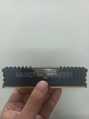 Corsair Ddr4 3200mhz ডেস্কটপ Ram (ব্যবহৃত)
