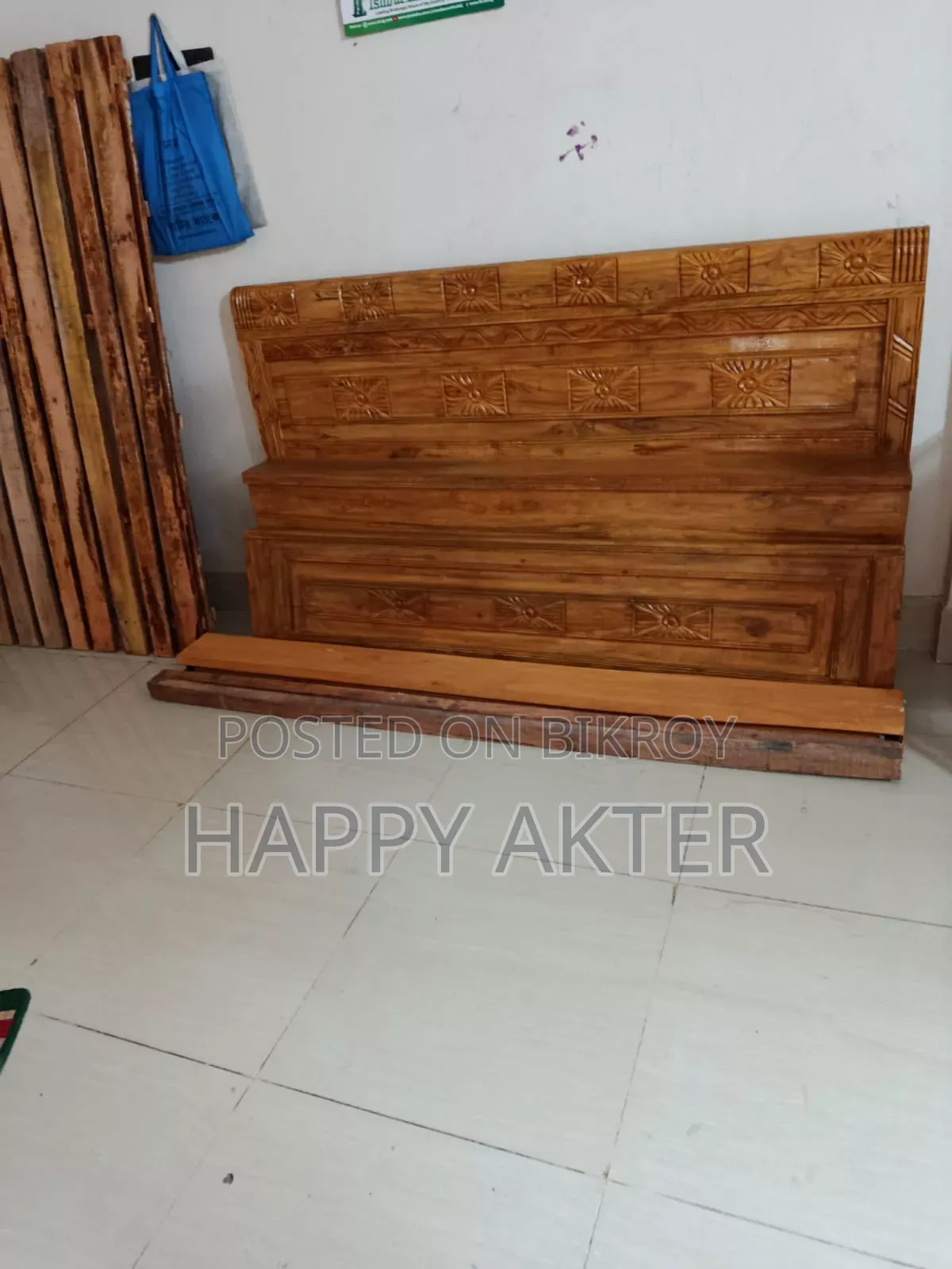 Teak wood Bed 6/7