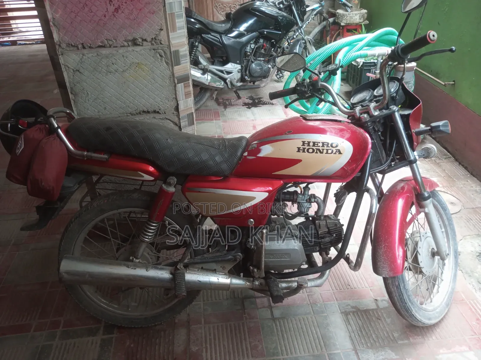 হিরো স্প্লেন্ডার প্লাস ২০১০ রেড