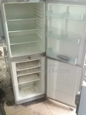 14 CFT Running LG Fridge for sale.