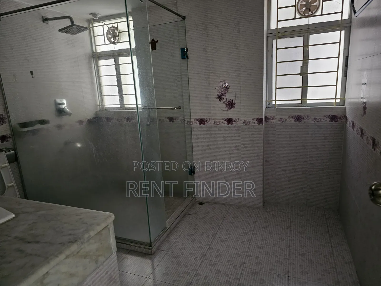 4bdrm Apartment in Banani for rent