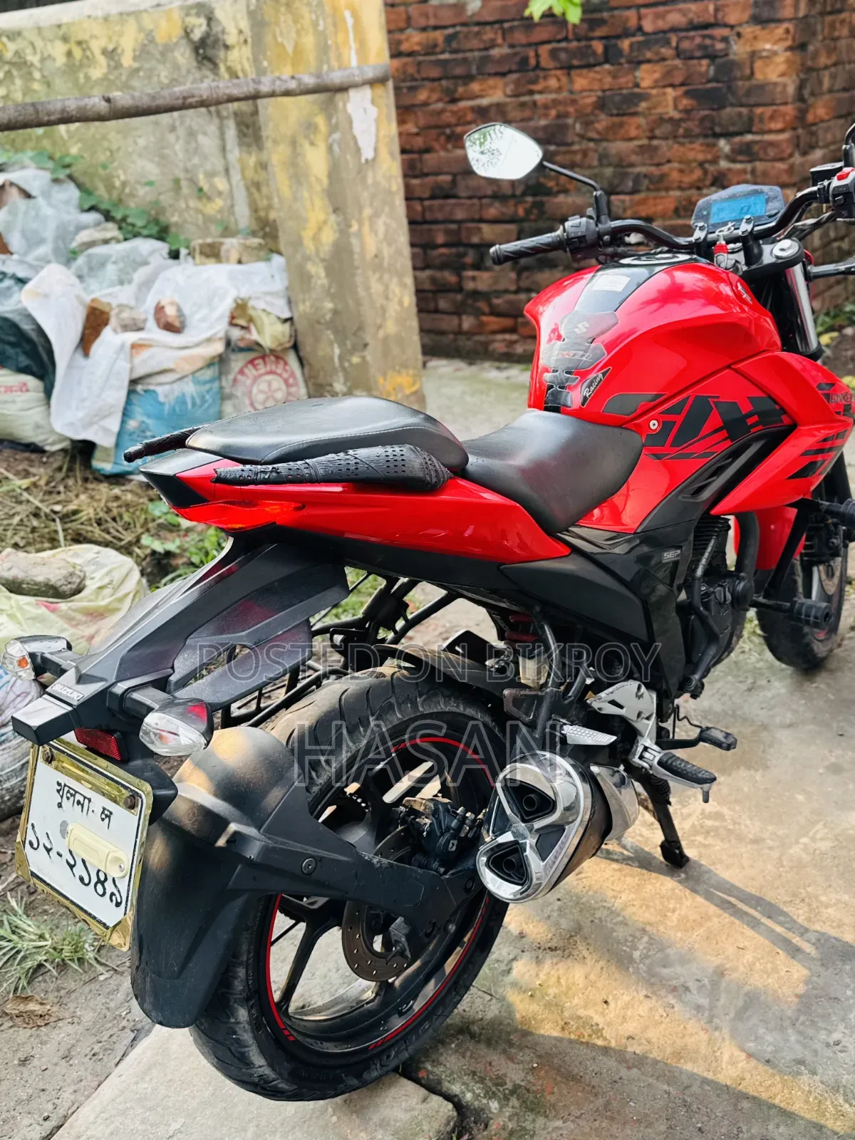 Suzuki Gixxer SF 2023 Red