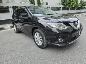 নিসান এক্স-ট্রেইল ২০১৪ কালো