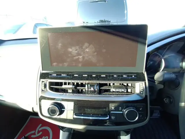 Toyota Crown 2021 Pearl