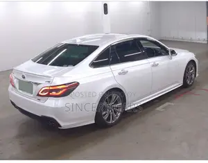 Toyota Crown 2021 Pearl
