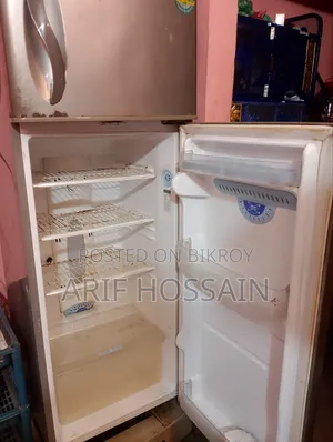 এলজি বাটারফ্লাই রেফ্রিজারেটর সিলভার কালার
