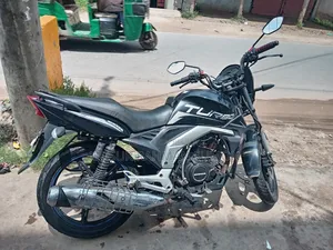 Runner Turbo V2 2021 Black