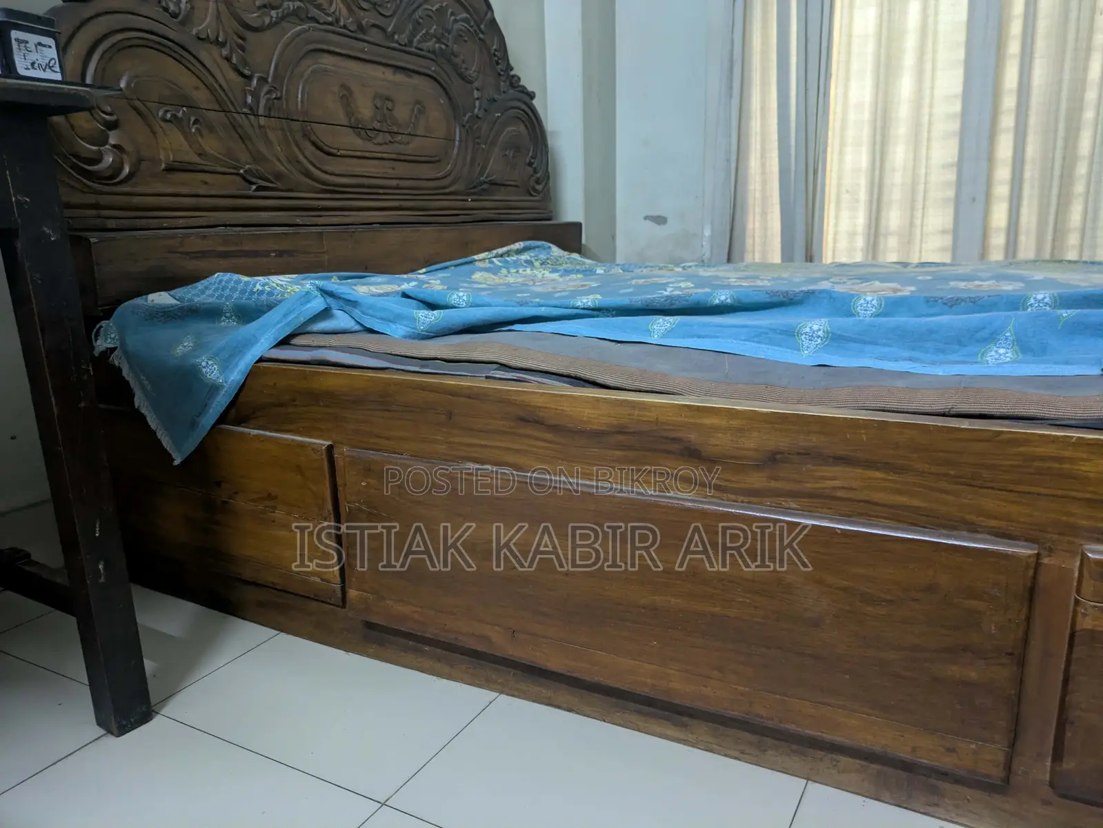 6x7 size bed for sale.