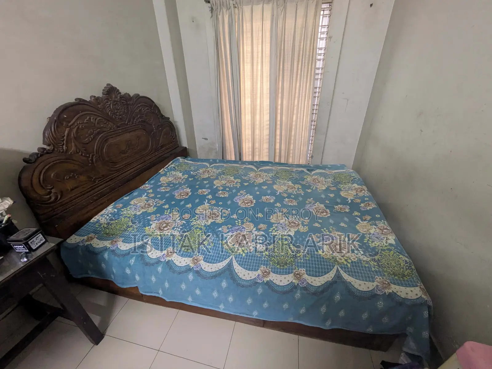 6x7 size bed for sale.