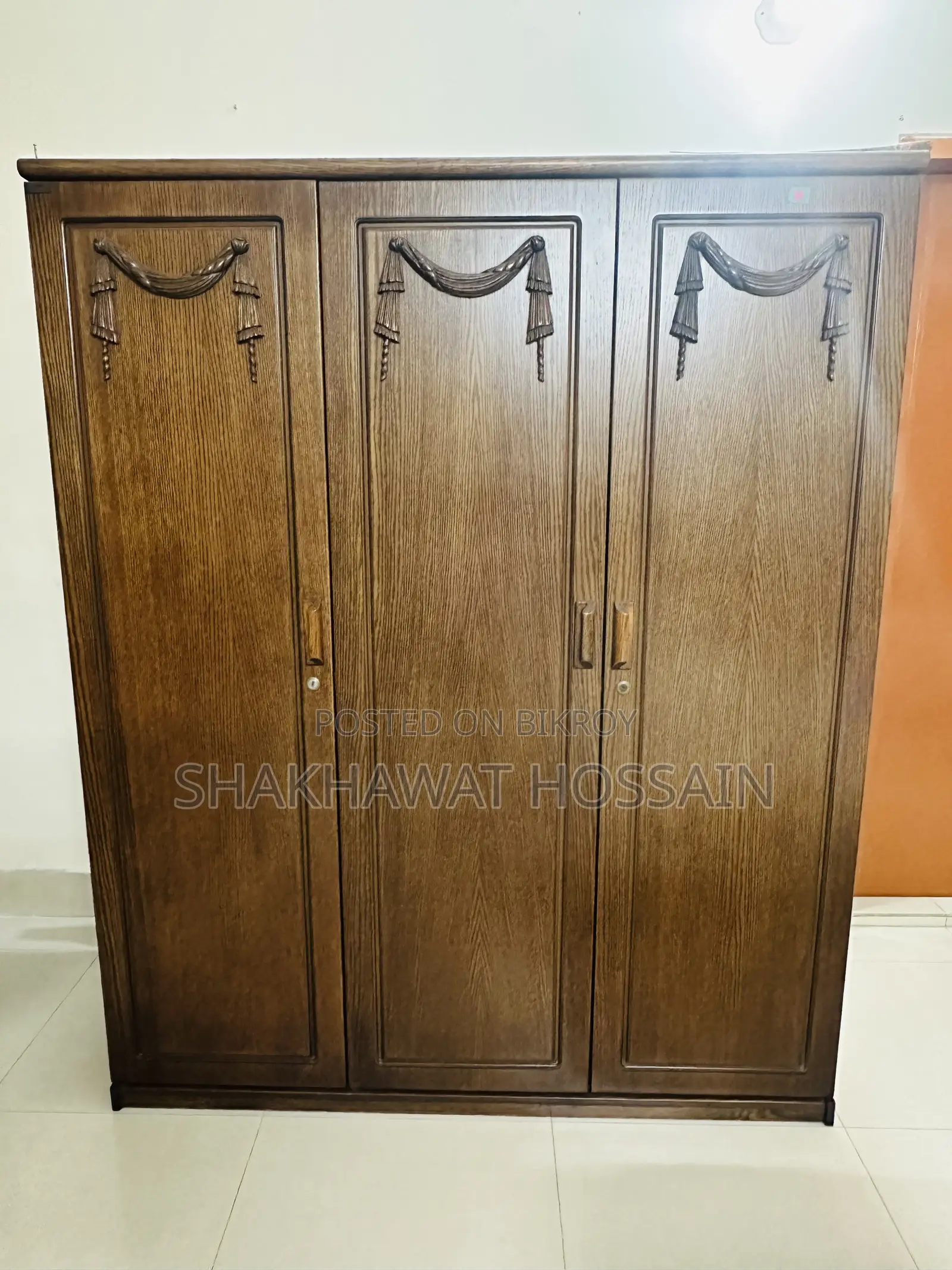 হাতিল ৩-পার্ট ক্যাবিনেট