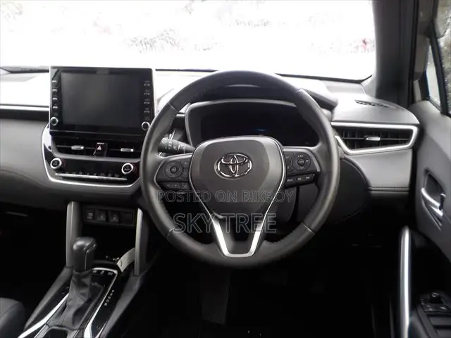 Toyota Corolla Cross 2022 Brown